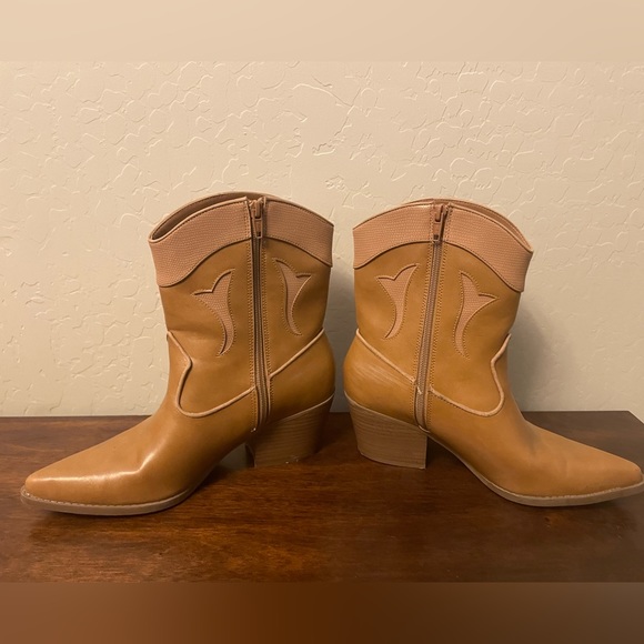 Universal thread Mini boots - Picture 2 of 3